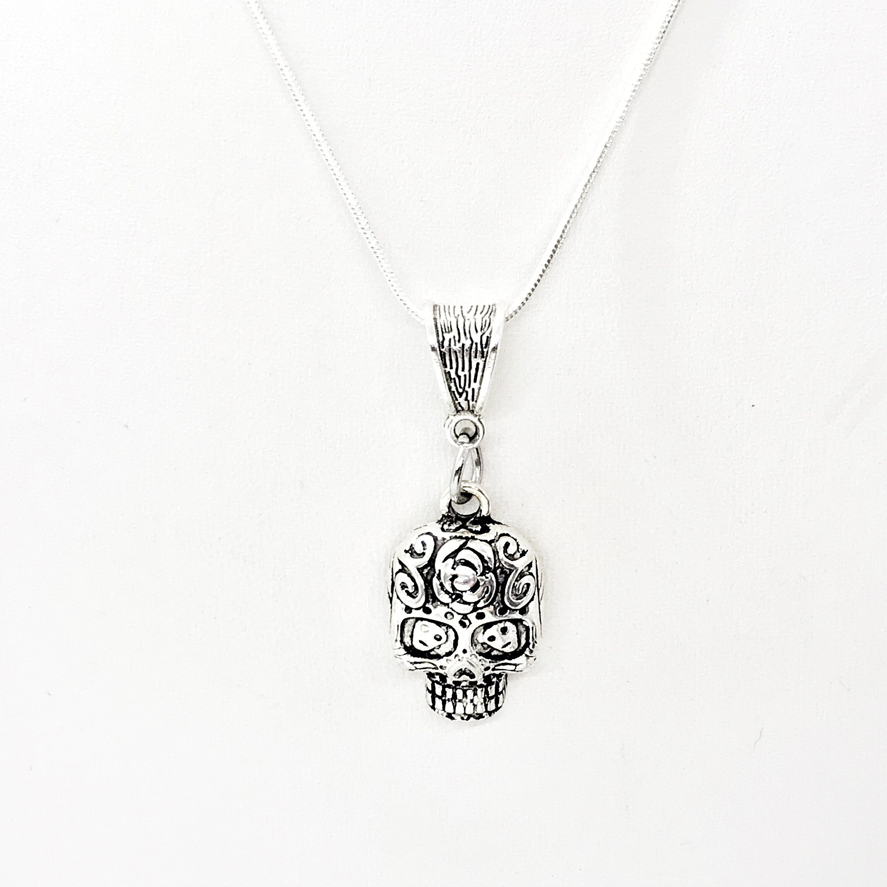 Sugar Skull Necklace, Day Of The Dead Gift, Sugar Skull Gift, Sugar Skull Pendant, Day Of The Dead Charm, Remembrance Gift, Gift For Her
